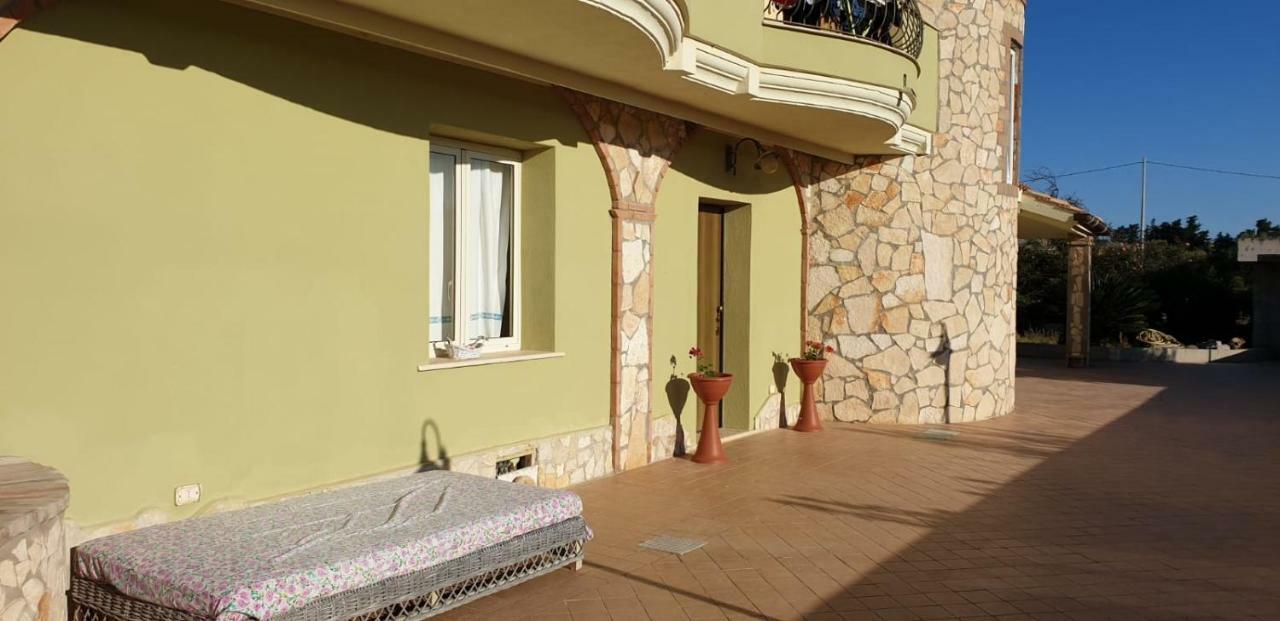 Villa Renzo E Lucia Sant Isidoro (Sardinia) Exterior foto